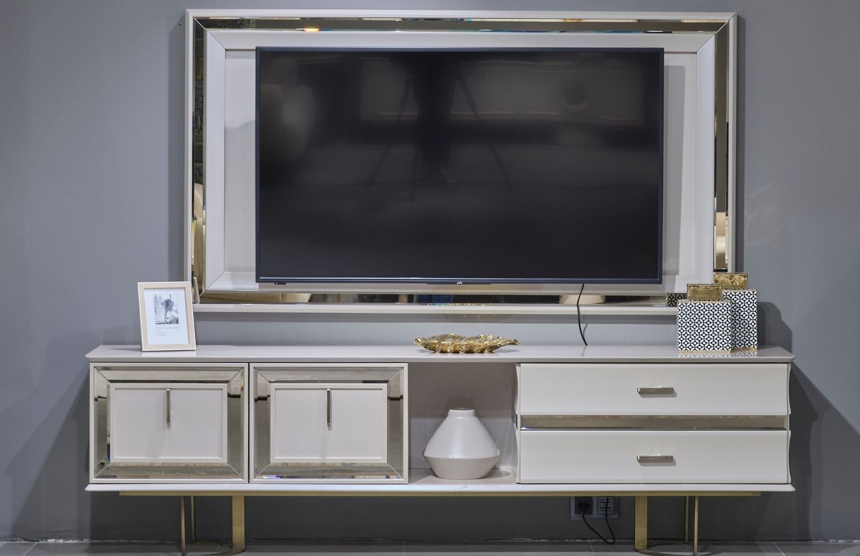 Prada Tv Ünitesi
