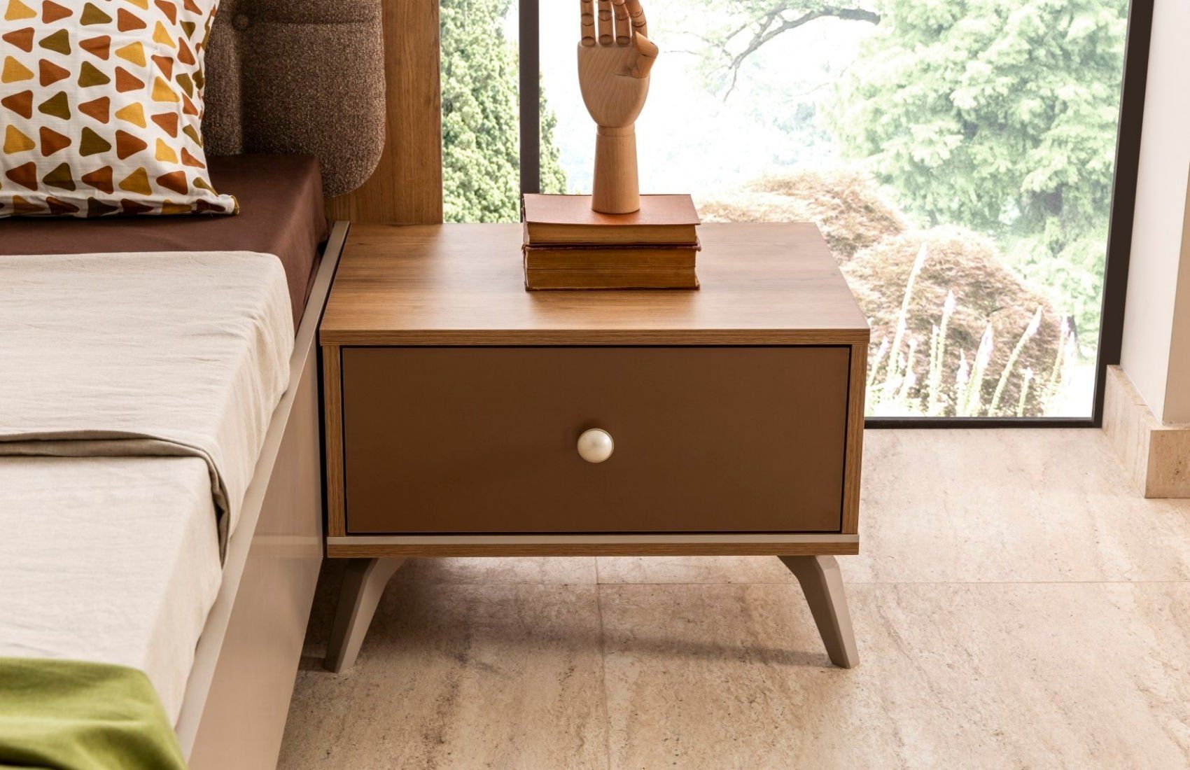 Galata Genç Komodin