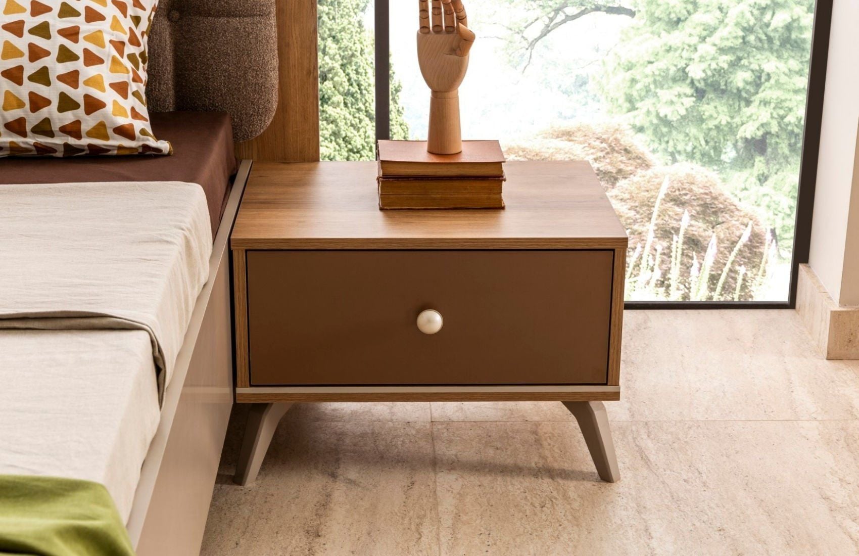 Galata Genç Komodin