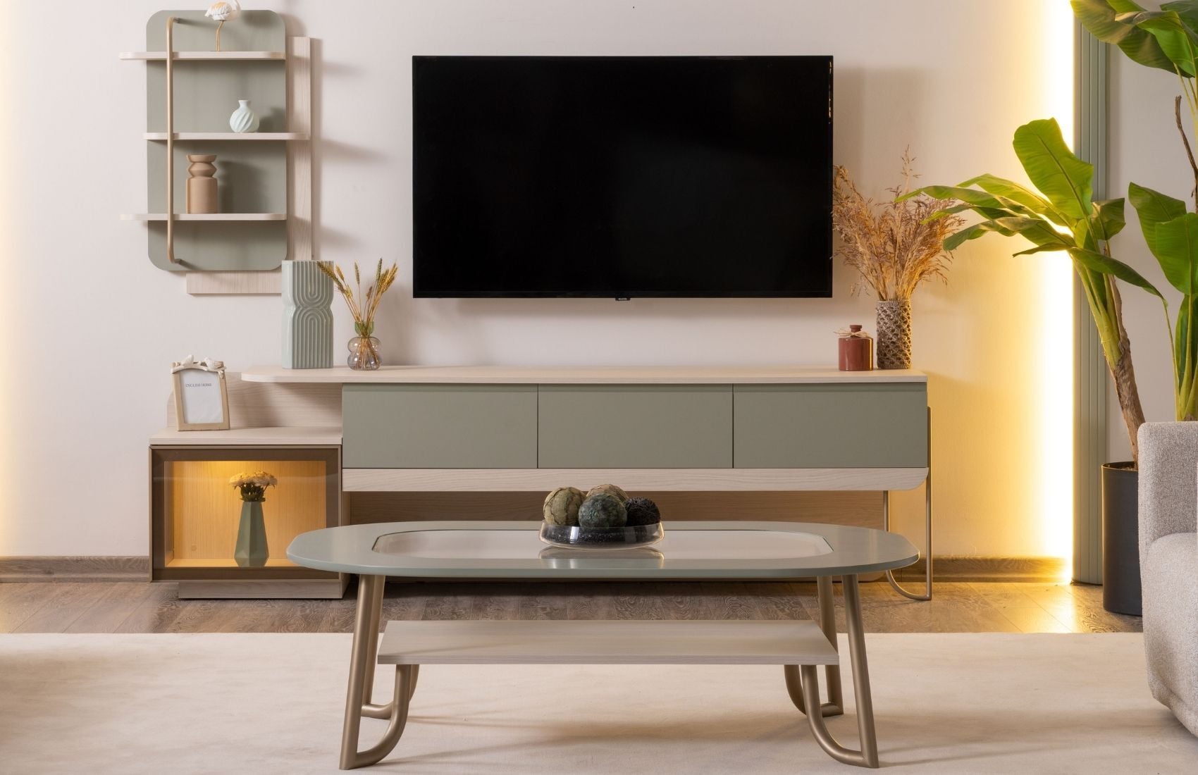 Charisma Tv Ünitesi