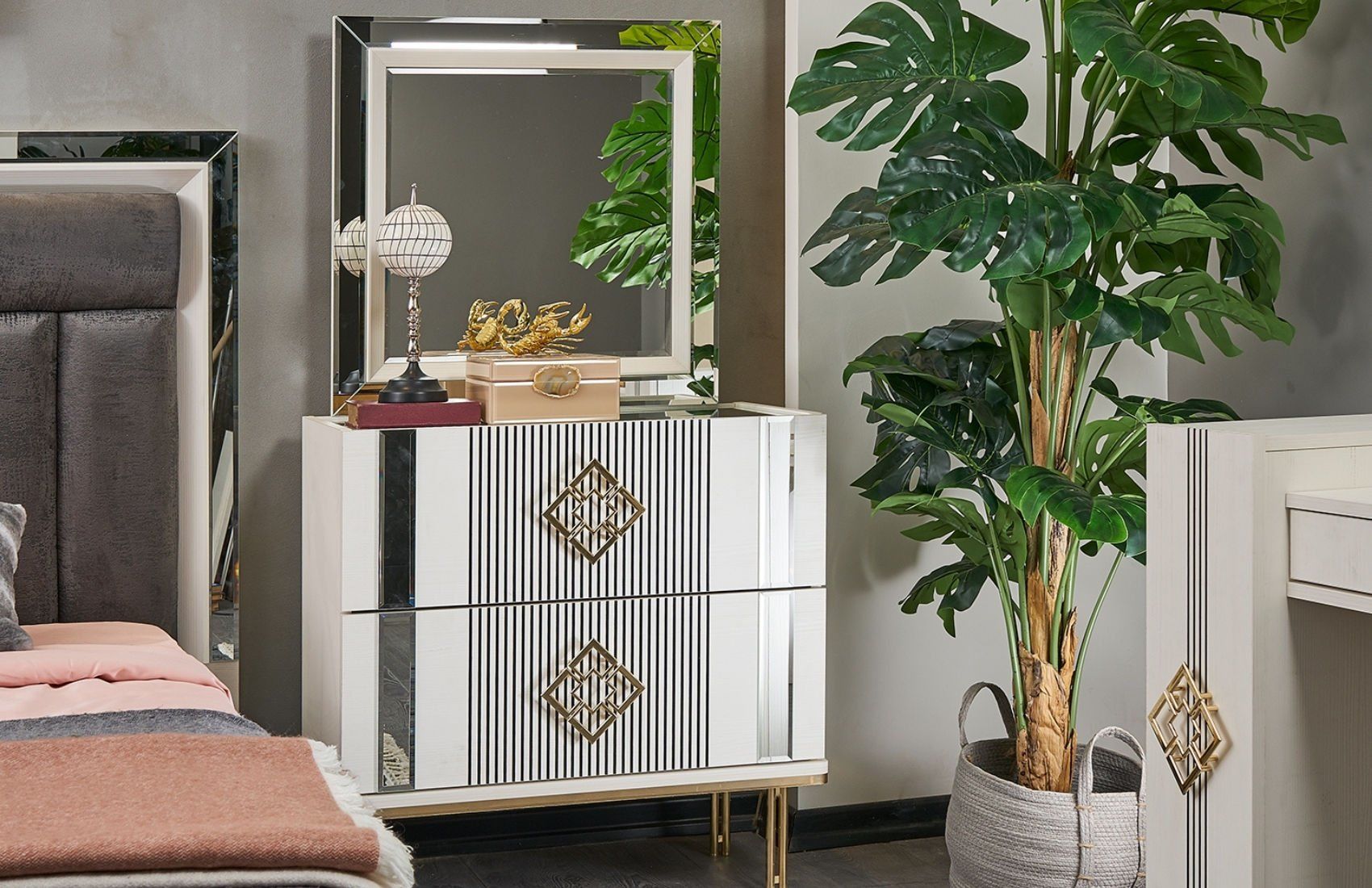 Maya Genç Aynalı Şifonyer