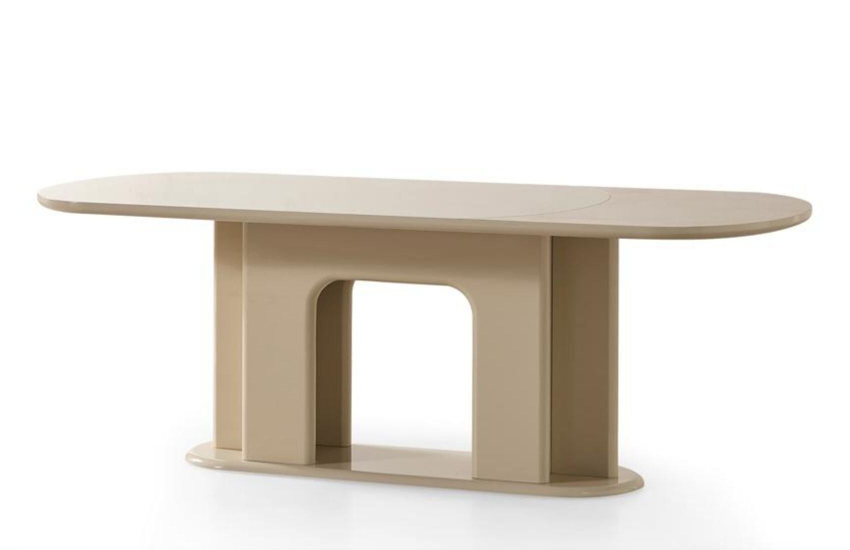 Çırağan Yemek Masası