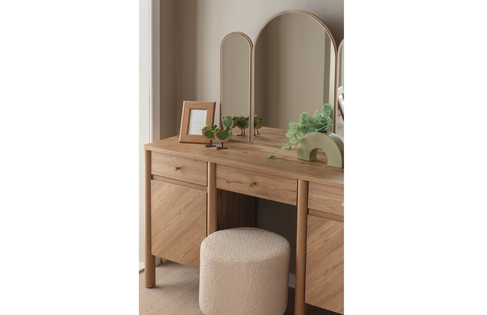 Mona Genç Şifonyer