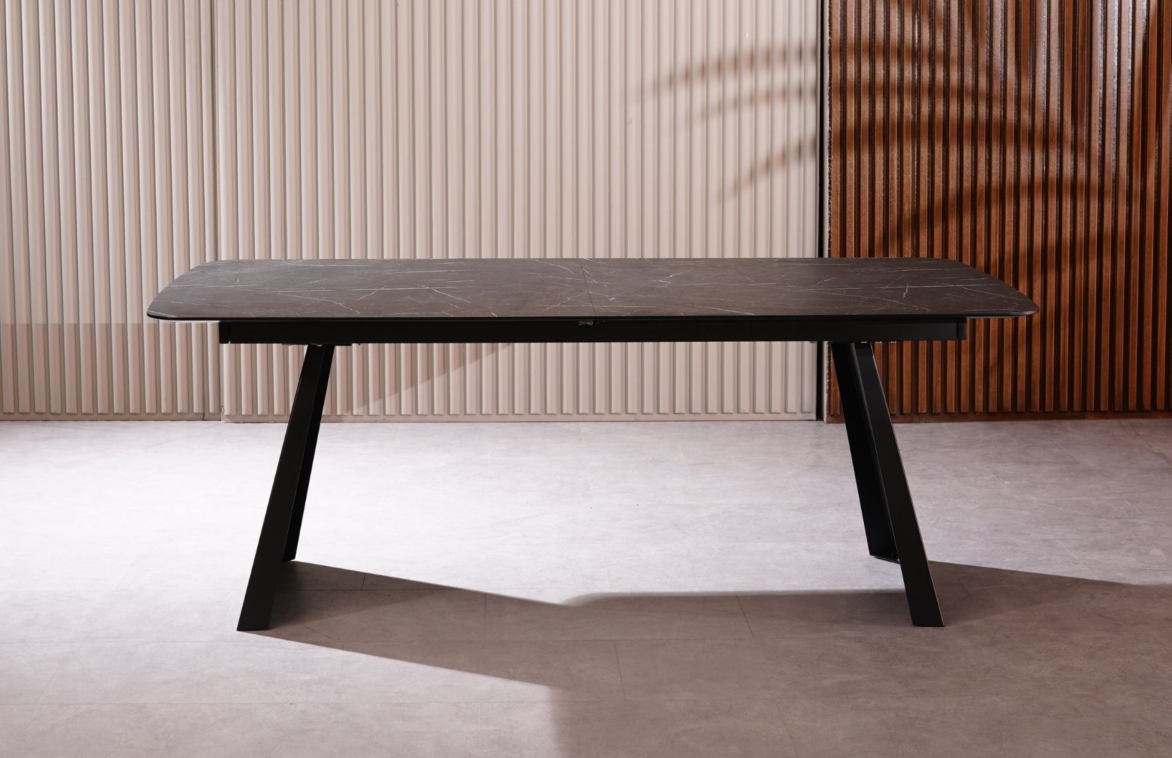 April Yemek Masası P